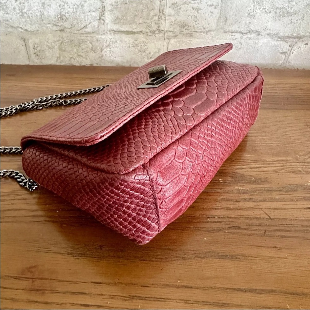 Mia Tomazzi Red Burgundy Moc Croc Leather Crossbody Purse Bag Clutch Chain Strap - Picture 9 of 13